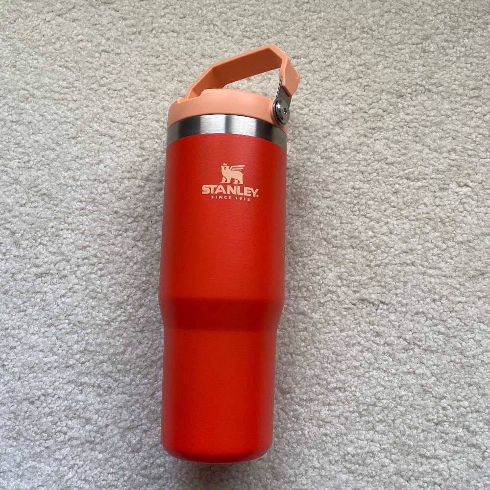 Stanley IceFlow Flip Straw Tumbler 30oz